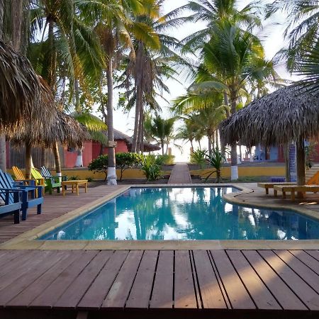 Hotel Pez De Oro Monterrico Ngoại thất bức ảnh