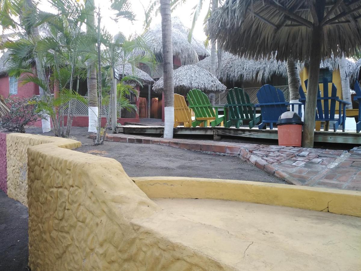 Hotel Pez De Oro Monterrico Ngoại thất bức ảnh