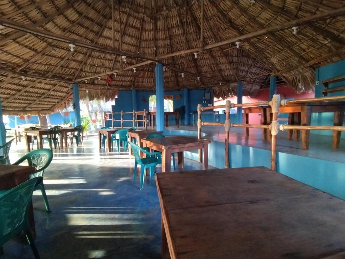 Hotel Pez De Oro Monterrico Ngoại thất bức ảnh